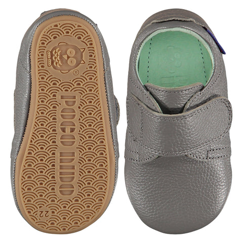 Mighty Shoes Grey Strap Shoe. Children's shoe in grey leather. Poco Nido baby, toddler and childrens shoes make unique gifts - as christmas gifts, stocking fillers, baby shower gifts, new parent gifts, to celebrate new walking skills and many other occasions. They are great toddler shoes too and are perfect for daycare settings.