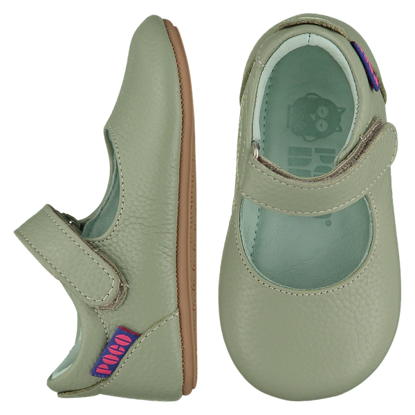 Mighty Shoes. Sage green mary jane. Pale sage green leather mary jane shoes, leather lined. Poco Nido baby, toddler and childrens shoes make unique gifts - as christmas gifts, stocking fillers, baby shower gifts, new parent gifts, to celebrate new walking skills and many other occasions. They are great toddler shoes too and are perfect for daycare settings.